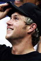 Niall Horan : niall-horan-1532724273.jpg