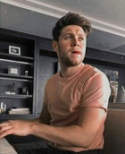 Niall Horan : niall-horan-1587354800.jpg