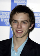 Nicholas Hoult : TI4U_u1151619078.jpg