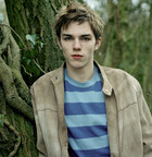 Nicholas Hoult : TI4U_u1153331414.jpg