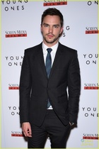 Nicholas Hoult : nicholas-hoult-1412993938.jpg