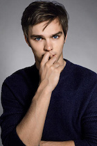 Nicholas Hoult : nicholas-hoult-1436494479.jpg