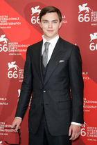 Nicholas Hoult : nicholas_hoult_1259349269.jpg