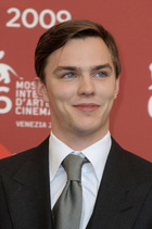 Nicholas Hoult : nicholas_hoult_1259349294.jpg