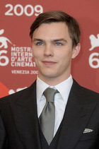 Nicholas Hoult : nicholas_hoult_1259349297.jpg