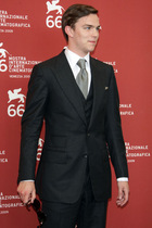 Nicholas Hoult : nicholas_hoult_1259351136.jpg