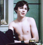 Nicholas Hoult : nicholas_hoult_1279396613.jpg