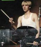 Nick Carter : nickcarterdrumss.jpg