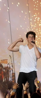 Nick Jonas : TI4U_u1284782093.jpg