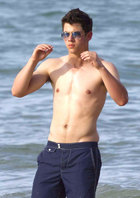 Nick Jonas : nick-jonas-1312315676.jpg