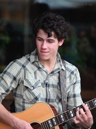 Nick Jonas : nick-jonas-1323832702.jpg