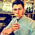 Nick Jonas : nick-jonas-1385481575.jpg