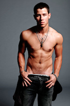 Nick Jonas : nick-jonas-1476250145.jpg