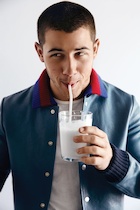 Nick Jonas : nick-jonas-1478450429.jpg