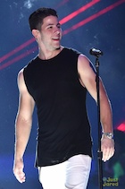 Nick Jonas : nick-jonas-1510462643.jpg