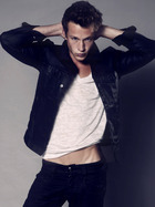 Nick Roux : nick-roux-1356202715.jpg