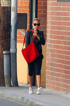 Nicole Richie : nicole-richie-1334340864.jpg