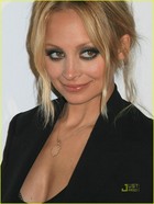 Nicole Richie : nicolerichie_1290022429.jpg