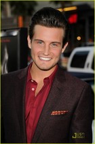 Nico Tortorella : nicotortorella_1302668491.jpg