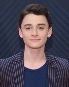 Noah Schnapp : noah-schnapp-1545676756.jpg