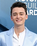 Noah Schnapp : noah-schnapp-1579646806.jpg