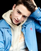 Noah Schnapp : noah-schnapp-1582131136.jpg