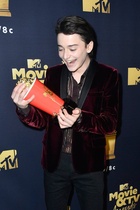 Noah Schnapp : noah-schnapp-1588041794.jpg