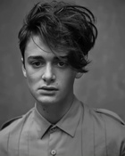 Noah Schnapp : noah-schnapp-1603020144.jpg