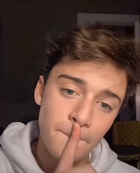 Noah Schnapp : noah-schnapp-1603154995.jpg