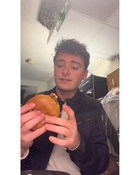 Noah Schnapp : noah-schnapp-1682637146.jpg