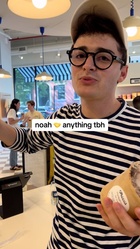 Noah Schnapp : noah-schnapp-1695120432.jpg