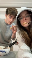 Noah Schnapp : noah-schnapp-1735857159.jpg