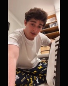 Noah Schnapp : noah-schnapp-1741642627.jpg