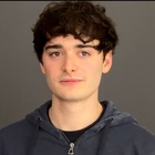 Noah Schnapp : noah-schnapp-1742418278.jpg