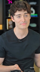 Noah Schnapp : noah-schnapp-1742490449.jpg