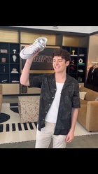 Noah Schnapp : noah-schnapp-1742504804.jpg