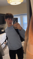 Noah Schnapp : noah-schnapp-1742996718.jpg