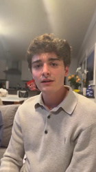 Noah Schnapp : noah-schnapp-1747062758.jpg