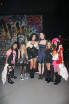 Noah Cyrus : TI4U_u1256499096.jpg