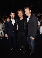 Nolan Gerard Funk : TI4U1435077001.jpg