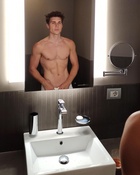 Nolan Gerard Funk : nolan-gerard-funk-1660181941.jpg