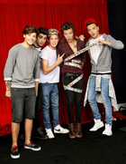One Direction : one-direction-1392909187.jpg