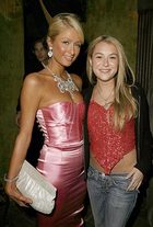 Paris Hilton : TI4U_u1291567291.jpg