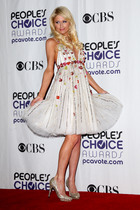 Paris Hilton : parishilton_1260044920.jpg