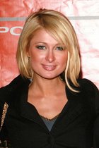 Paris Hilton : parishilton_1260045048.jpg