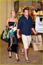 Paris Hilton : parishilton_1271912129.jpg