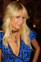 Paris Hilton : parishilton_1271912211.jpg