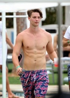 Patrick Schwarzenegger : patrick-schwarzenegger-1407026960.jpg