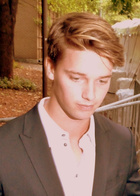 Patrick Schwarzenegger : patrick-schwarzenegger-1419708929.jpg