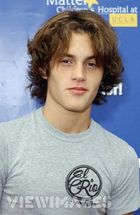 Penn Badgley : pennbadgley_1200863618.jpg